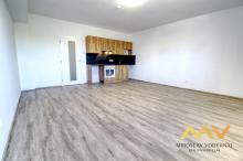 Stylový ateliér 2+kk, 59 m? – moderní bydlení či reprezentativní prostor ve Smiřicích.